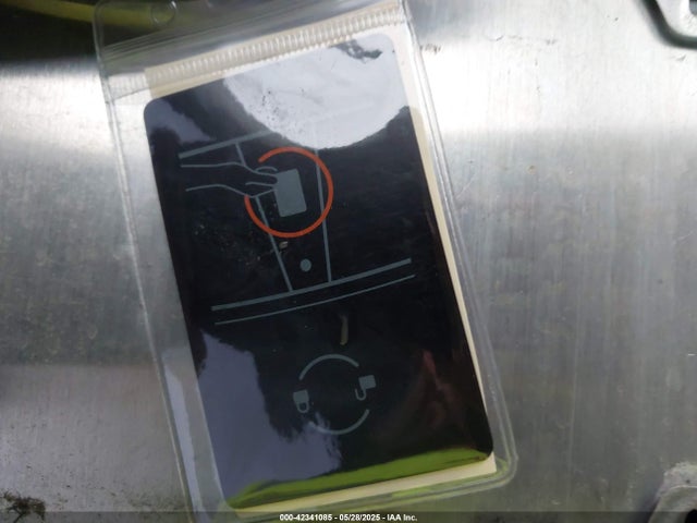 2021 TESLA MODEL Y 5YJYGAEE1MF149792 Photo 10