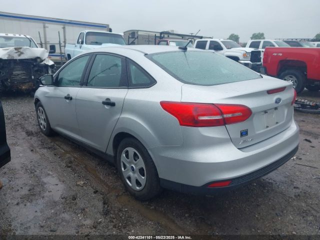 2018 FORD FOCUS 1FADP3E23JL219579 Photo 2