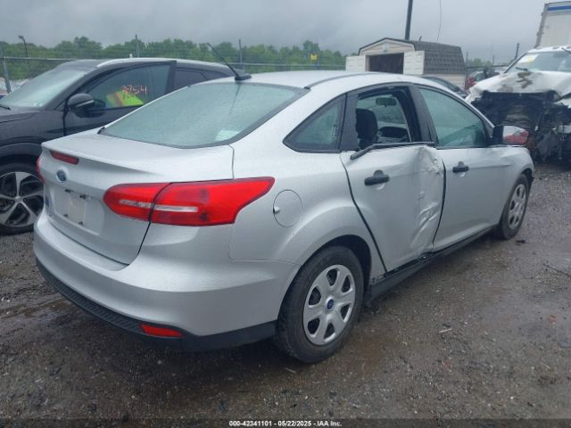 2018 FORD FOCUS 1FADP3E23JL219579 Photo 3