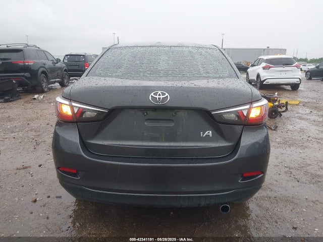 3MYDLBYV2JY328789 Toyota p5v