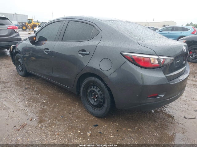 3MYDLBYV2JY328789 Toyota p5v