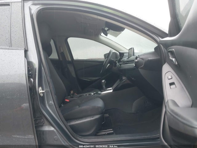 3MYDLBYV2JY328789 Toyota p5v