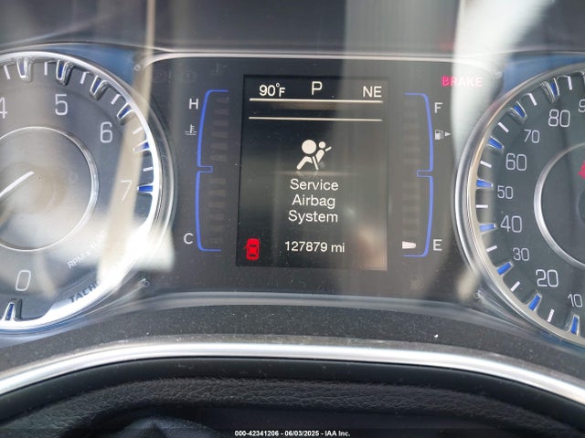 2016 Chrysler 200 Limited მანქანა იყიდება აუქციონზე, vin: 1C3CCCAB0GN122106, აუქციონის ნომერი: 42341206
