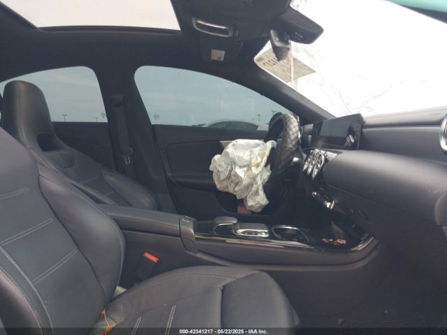 W1K5J4GB1LN091102 Mercedes-Benz CLA 250