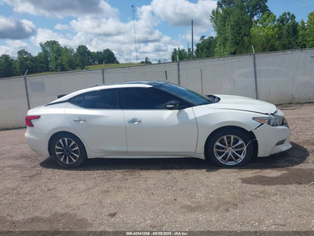 1N4AA6AP9GC405143 Nissan Maxima 3.5 Platinum