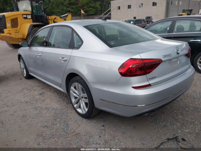 1VWLA7A30KC002809 Volkswagen Passat 2.0t Wolfsburg Edition