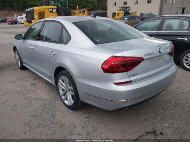 1VWLA7A30KC002809 Volkswagen Passat 2.0t Wolfsburg Edition