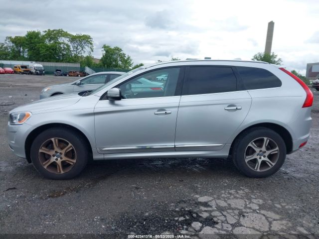 YV4902RDXF2596754 Volvo Xc60 T6 Platinum