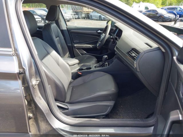 2020 VOLKSWAGEN JETTA 3VWEB7BU2LM024016 Photo 4