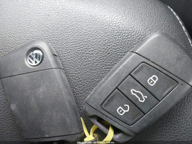 3VWC57BU9KM059066 Volkswagen Jetta 1.4t R-line/1.4t S/1.4t Se