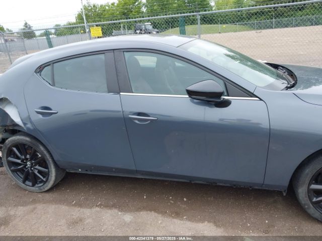 JM1BPALM9P1623663 Mazda Mazda3 2.5 S Carbon Edition