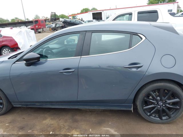 JM1BPALM9P1623663 Mazda Mazda3 2.5 S Carbon Edition