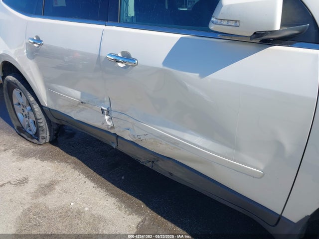 2012 CHEVROLET TRAVERSE 1GNKVGED8CJ104689 Photo 5