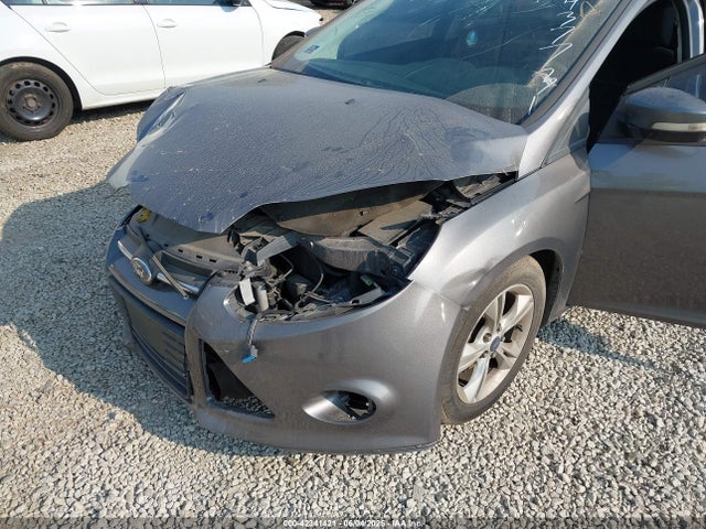 1FADP3F24EL437731 Ford FOCUS SE