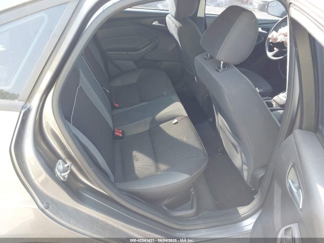 1FADP3F24EL437731 Ford FOCUS SE