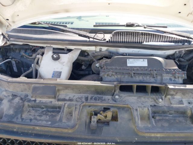 1GCWGAFP0M1180922 Chevrolet Express Cargo Rwd 2500 Regular Wheelbase Wt