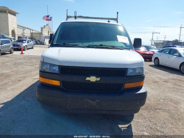 1GCWGAFP0M1180922 Chevrolet Express Cargo Rwd 2500 Regular Wheelbase Wt