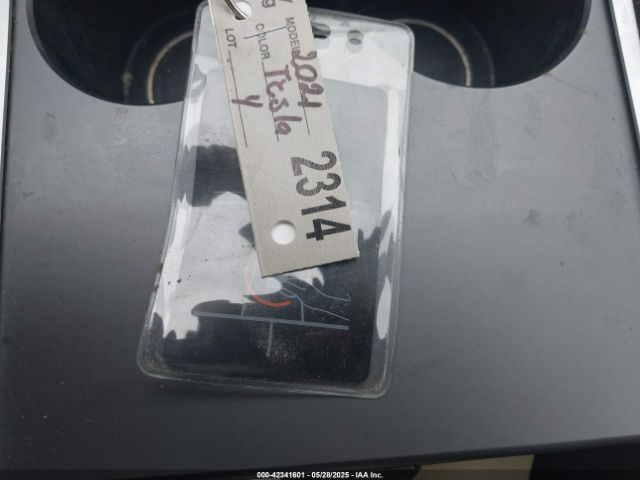 2021 TESLA MODEL Y 5YJYGAEE5MF130677 Photo 10