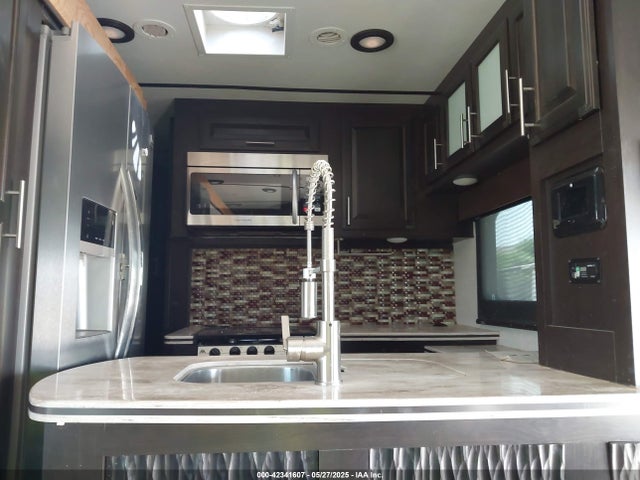 1UJCJSCVXH19N0093 Jayco Seismic 4113