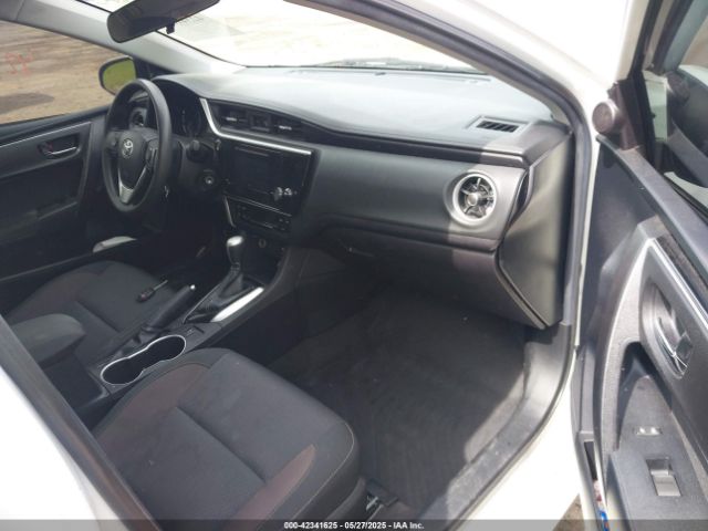 2T1BURHE3KC221683 Toyota COROLLA LE