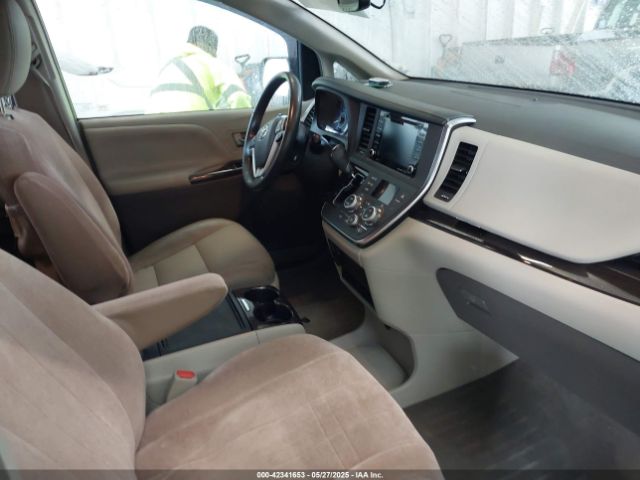 2018 TOYOTA SIENNA 5TDDZ3DC4JS199050 Photo 4