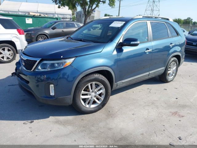 5XYKT3A60FG574606 KIA SORENTO LX