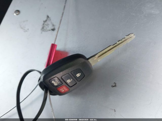 5YFBURHE0HP736293 Toyota COROLLA LE