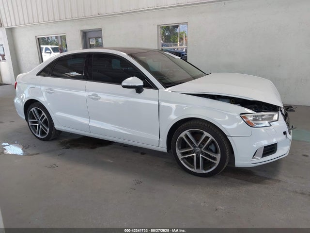 WAUB8GFF1J1016562 Audi A3 2.0t Premium/2.0t Tech Premium