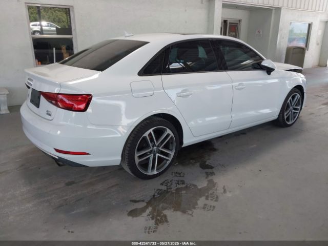2018 AUDI A3 WAUB8GFF1J1016562 Photo 3