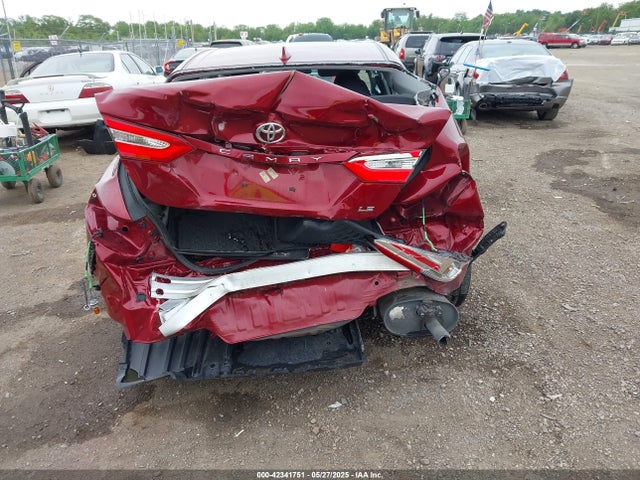 4T1B11HK0KU701422 Toyota Camry L/le/se/xle