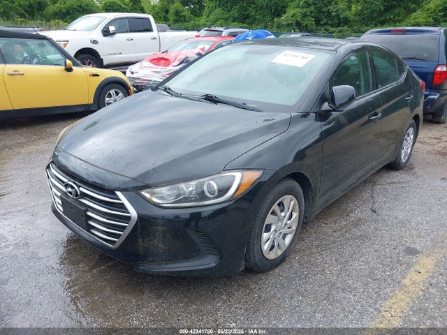 Hyundai ELANTRA SE 2018 5NPD74LF3JH310183 Image 2