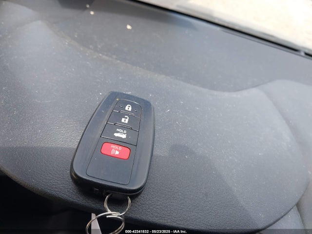 JTDVPMAE7MJ123362 Toyota COROLLA LE