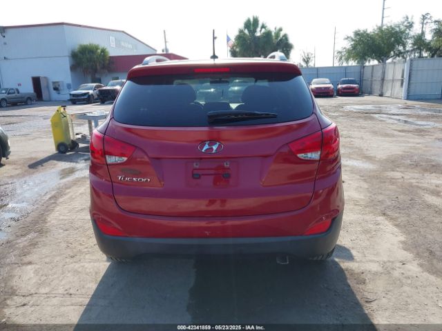 KM8JU3AG9FU106997 Hyundai TUCSON SE