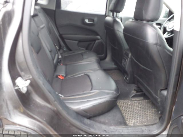 3C4NJDBB0JT185244 Jeep Compass Latitude 4x4