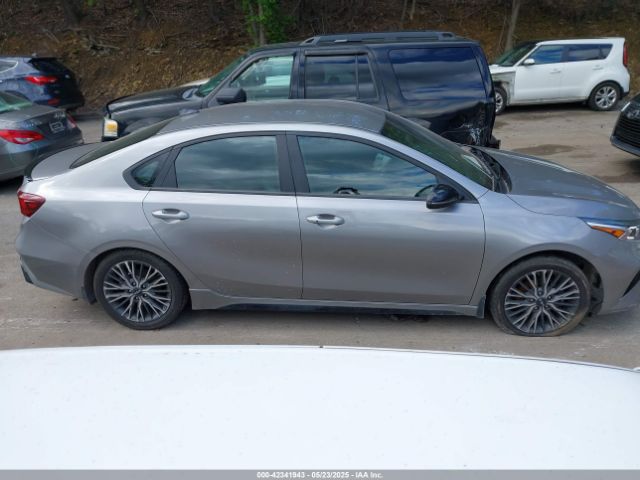 3KPF54AD2PE539659 KIA Forte Gt-line