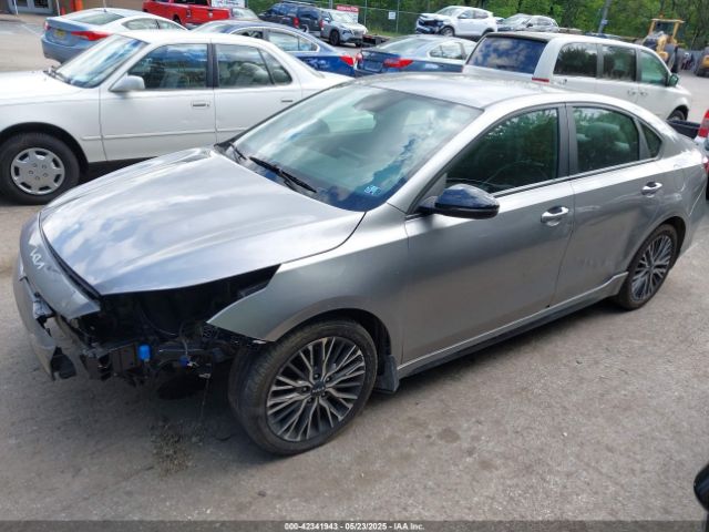 3KPF54AD2PE539659 KIA Forte Gt-line