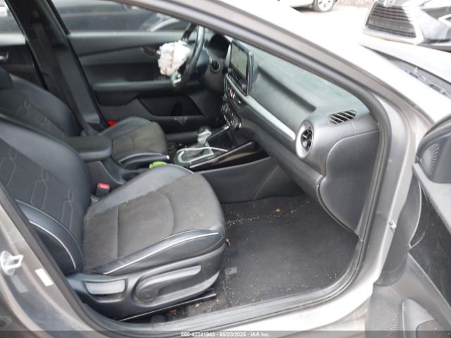 3KPF54AD2PE539659 KIA Forte Gt-line