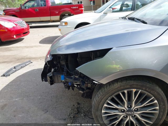 3KPF54AD2PE539659 KIA Forte Gt-line