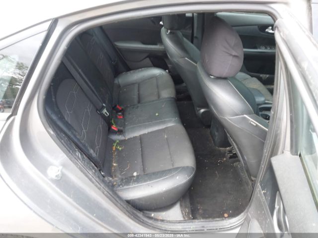 3KPF54AD2PE539659 KIA Forte Gt-line
