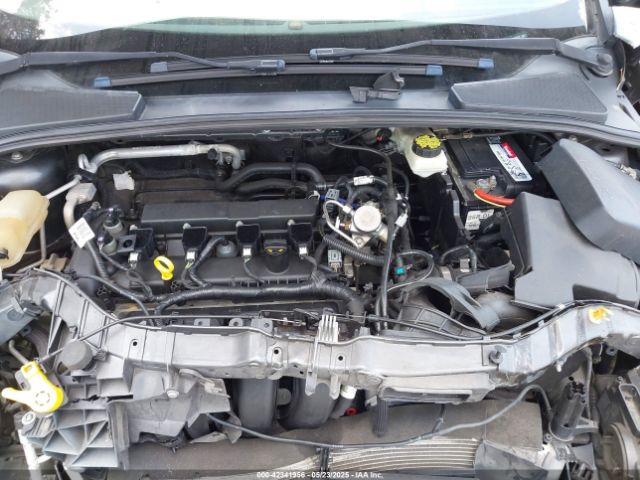 1FADP3K25HL216973 Ford FOCUS SE