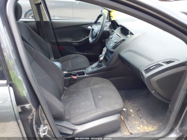 1FADP3K25HL216973 Ford FOCUS SE