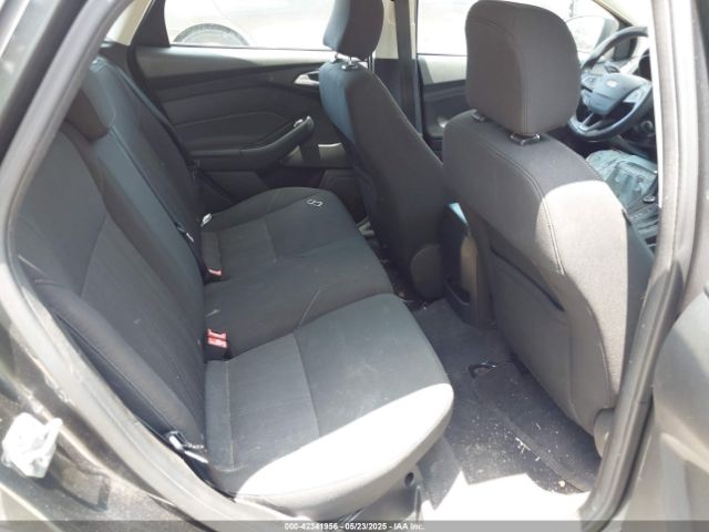 1FADP3K25HL216973 Ford FOCUS SE