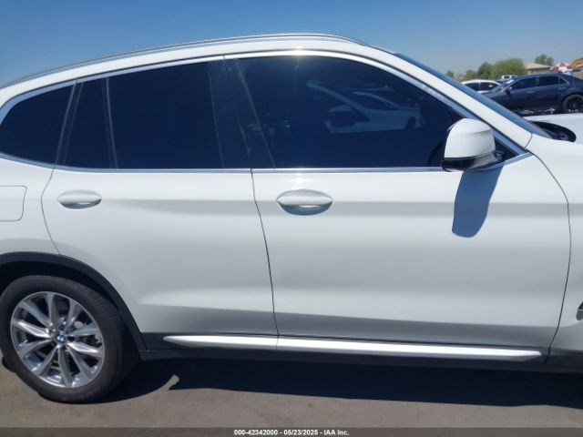 5UXTR9C52KLE13877 BMW X3