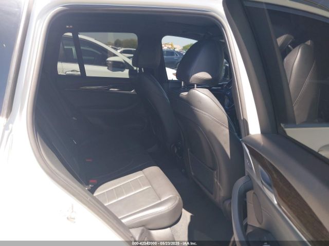 5UXTR9C52KLE13877 BMW X3