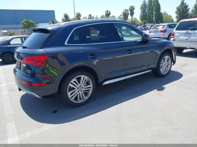 WA1CNAFY1J2199545 Audi Q5 2.0t Premium/2.0t Tech Premium