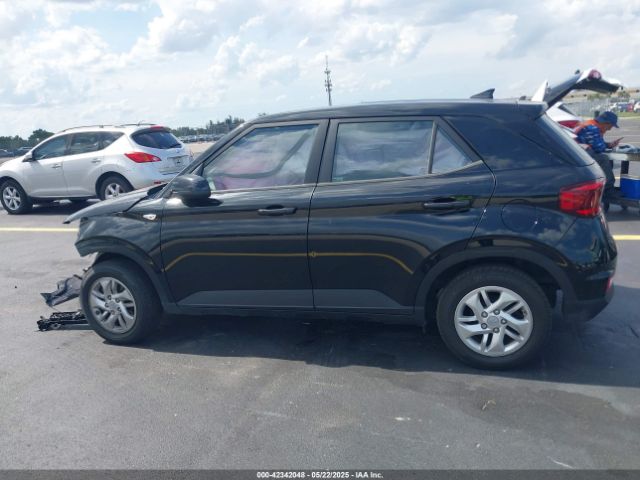 KMHRB8A38NU147767 Hyundai Venue Se