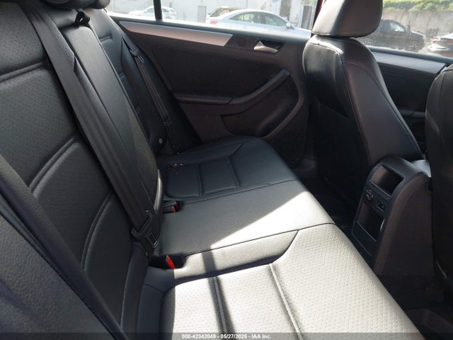 3VWD17AJ7EM303390 Volkswagen Jetta 1.8t Se