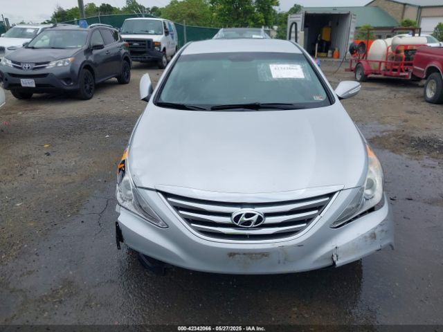 5NPEC4ACXEH902842 Hyundai SONATA SE