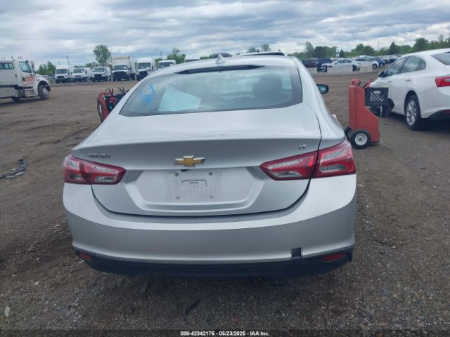 1G1ZD5ST5NF148240 Chevrolet Malibu Fwd Lt