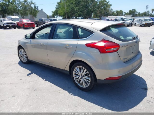1FADP3N21HL327581 Ford Focus Titanium